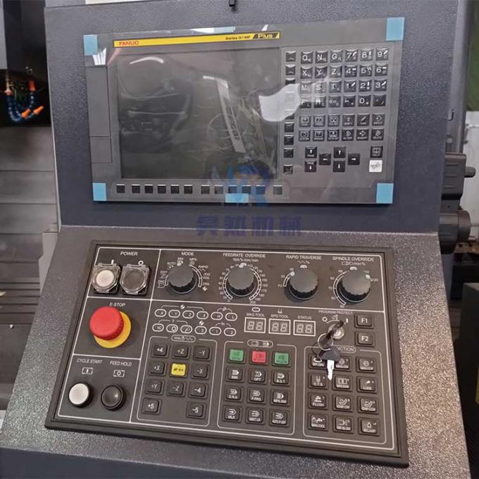 Piccolo VMC640 Macchina per centro di lavorazione verticale CNC a quattro assi 4