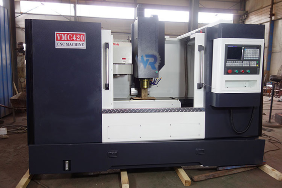 VMC420 CNC Centrale di lavorazione verticale macchina di fresatura 380V 50HZ