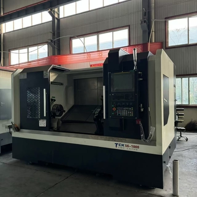12 stazioni tornitore di metallo computerizzato 62mm fusolio di foratura Dia 700mm Z Asse Viaggio 560mm Max Swing Over Bed Dia