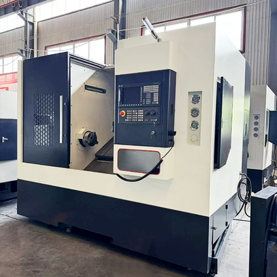 700mm Z Axis Travel CNC Torno con 12 portautensili di stazione 8 "piezzi di lavorazione a rulli idraulici
