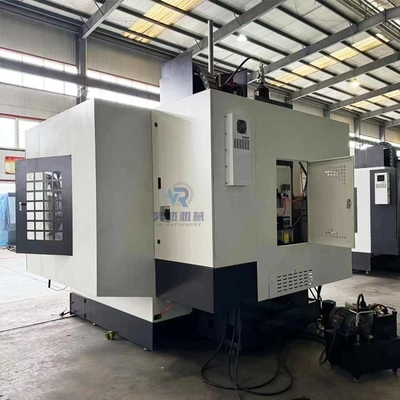 Alta precisione VMC1370 Macchina automatica di fresatura verticale CNC per metallo 10000kg Capacità di carico BT40 Spindle Taper
